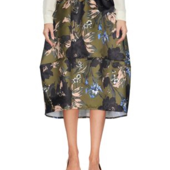 NEW NO-NÀ Skirts Cactus color Size L - Picture 7 of 7